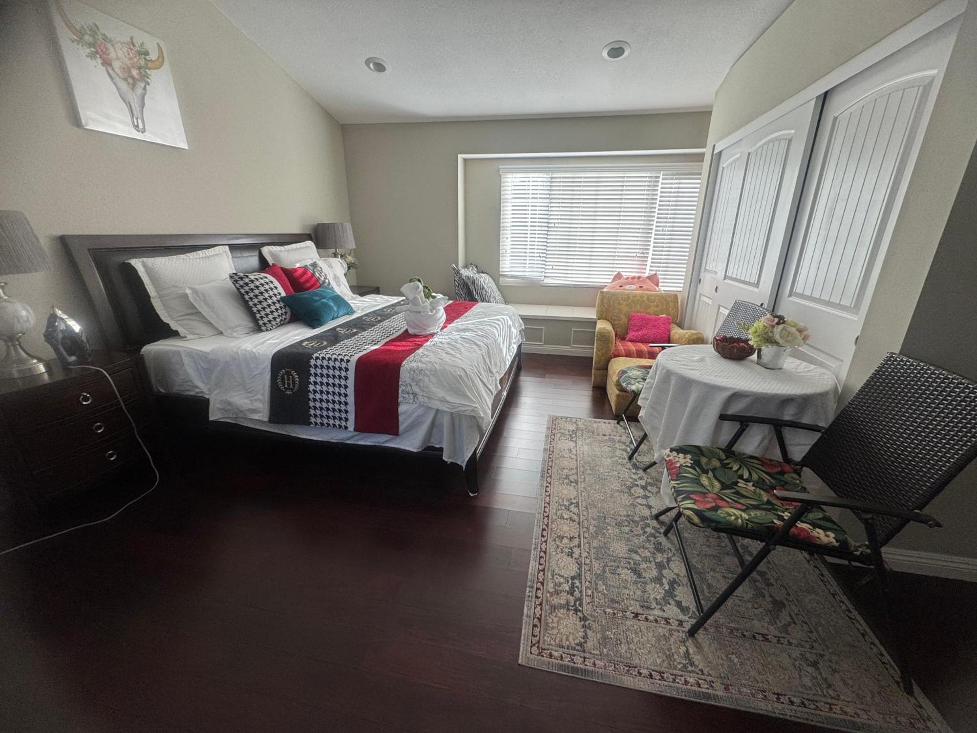 King Bed Big Room Chino Hills Dış mekan fotoğraf